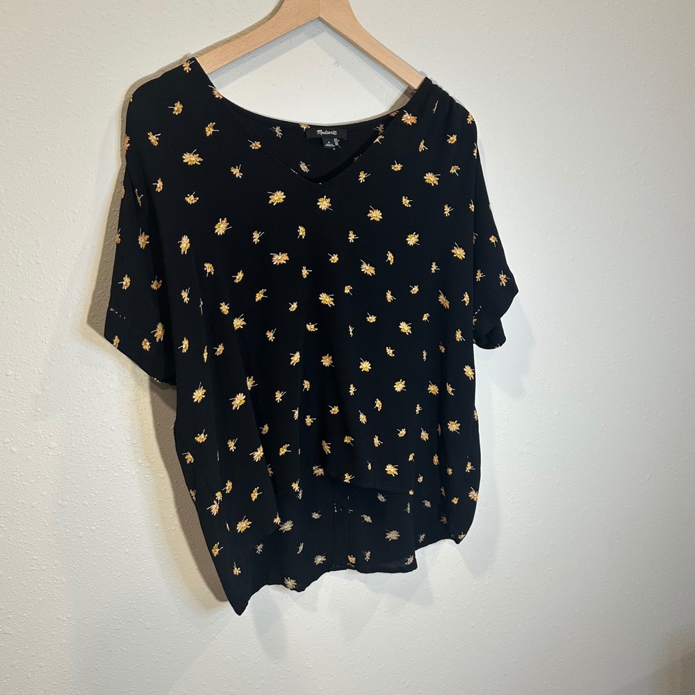 Madewell Blouse Women's Size Medium Black Floral Button Back V-Neck Cottage Boho - Picture 8 of 16